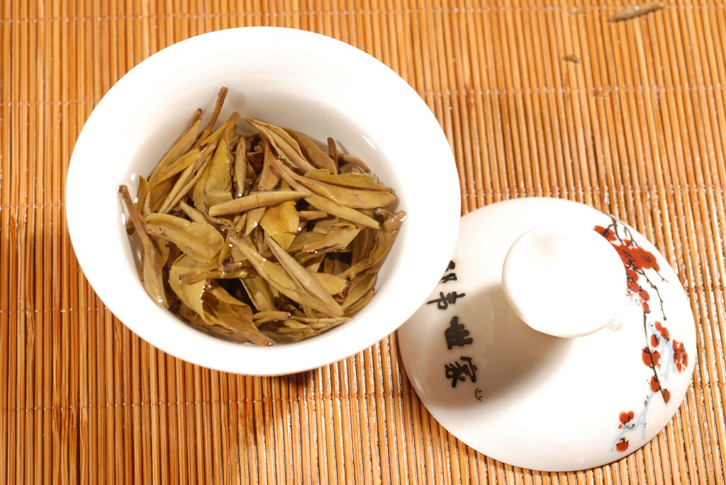 2012年招财进宝8斤大饼白牡丹白茶饼国之白茶福鼎白茶茶叶